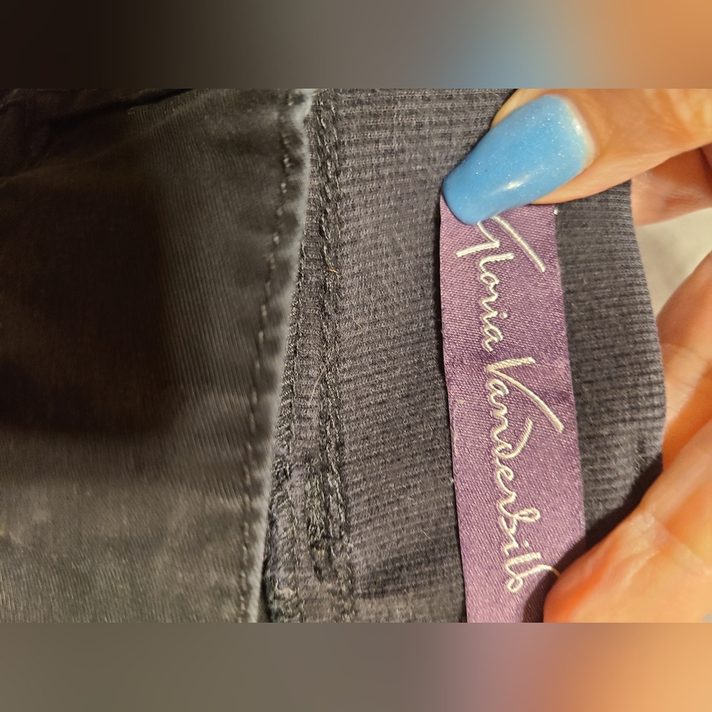 Gloria Vanderbilt Capri